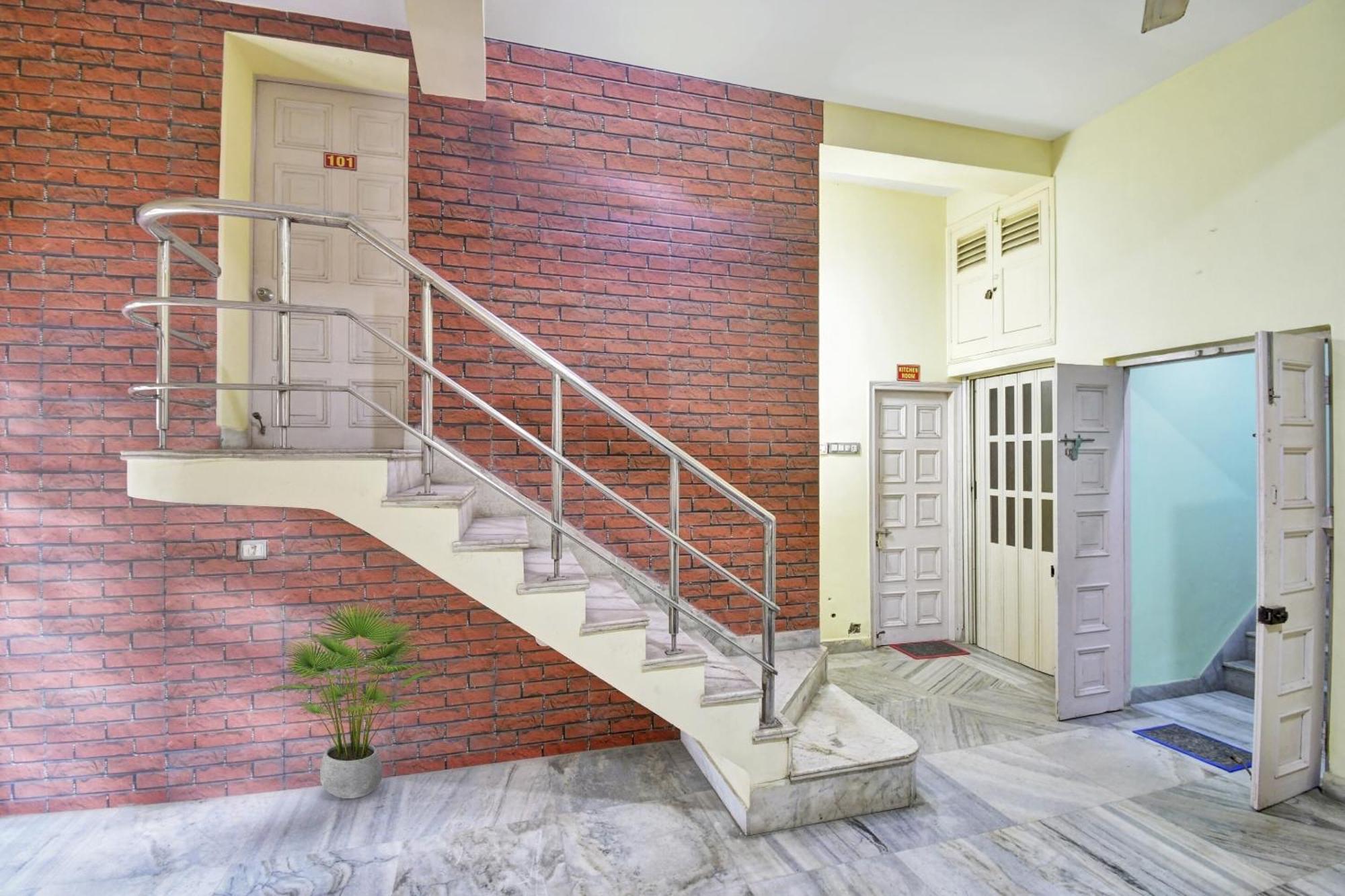 Hotel O R A Homestay Near Acropolis Mall โกลกาตา ภายนอก รูปภาพ